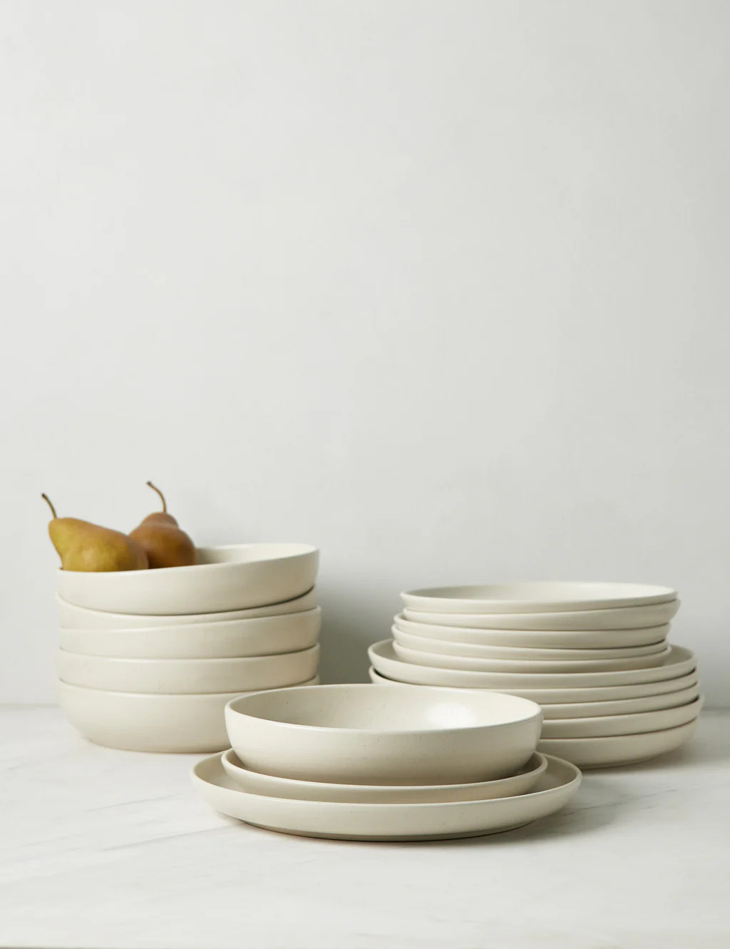 Casafina Pacifica Dinnerware, Vanilla (18-Piece set) | Lulu and Georgia 