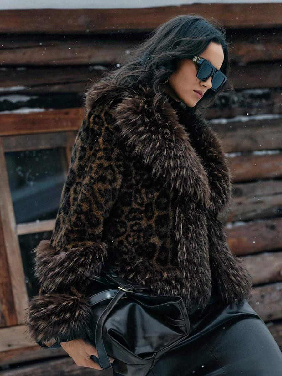 Anewsta Dual-Tone Fluffy Faux Fur Collar Fitted Autumn/Winter Faux Fur Jacket | SHEIN