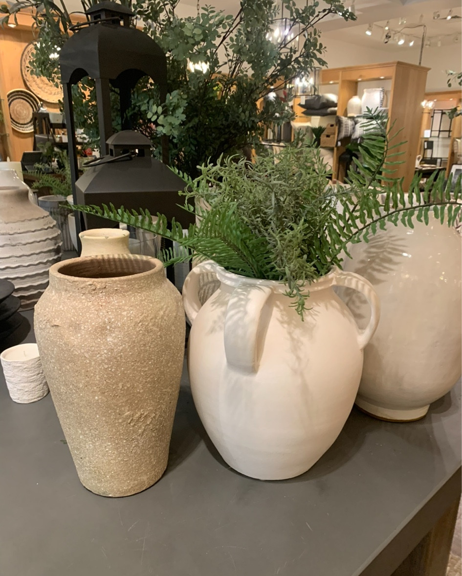 High and low cost vases linked below from some of my favorite retailers to get large and small vases from! 


Living room decor, home decor, shelf decor, vase, large vase, rustic vase, console table decor, home decor, home, bedding, home finds, target home, pottery barn finds, nightsands, kitchen decor, dining table decor 

#LTKdayinmylife #LTKHome