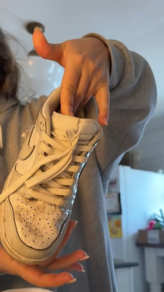 These shoe cleaning bags are a game changer . #laundryhack #shoes #shoecleaner 

#LTKgrwm #LTKmomlife #LTKHome