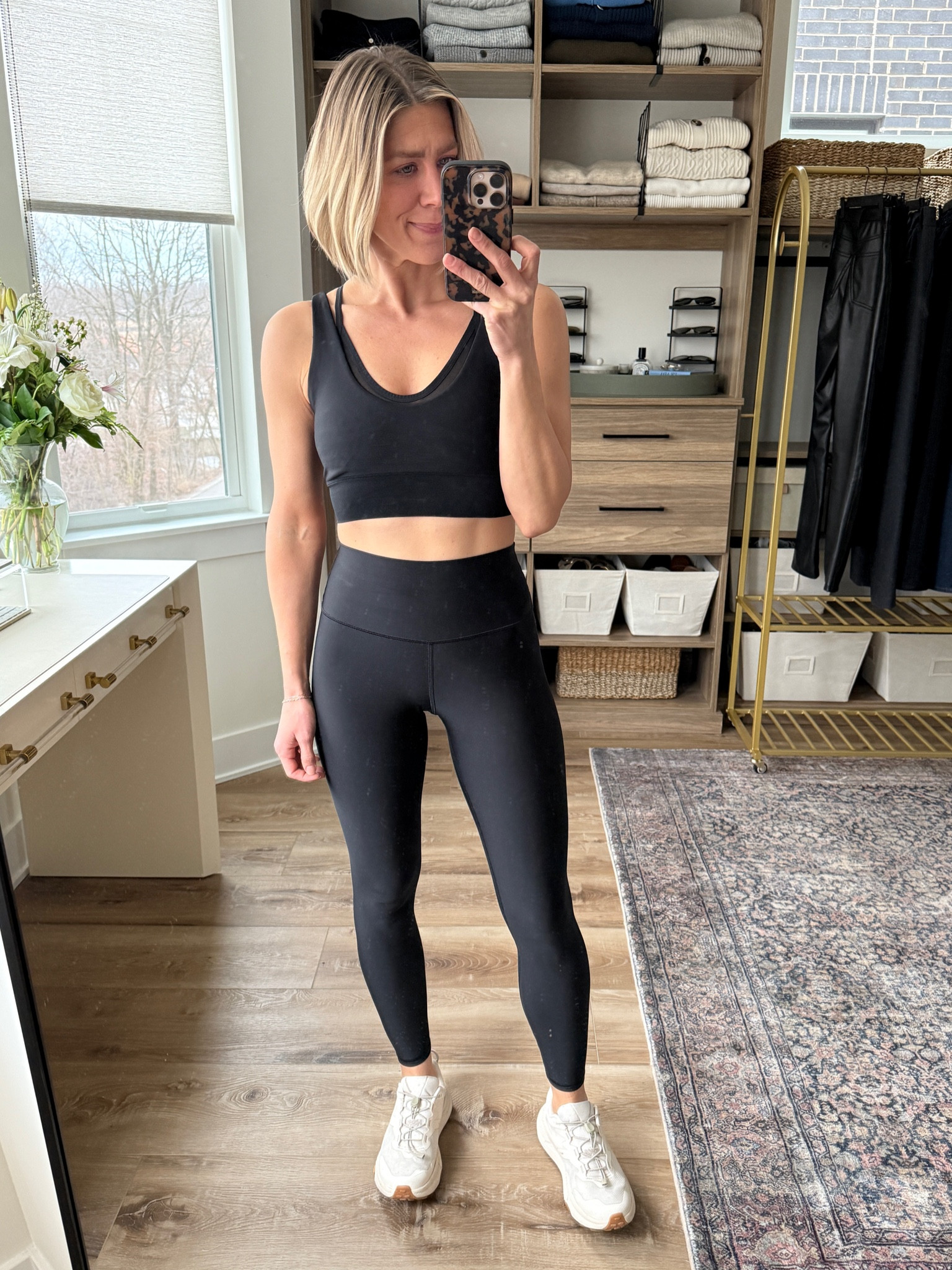 Wearing XS leggings, small sports bra 

#LTKFitness #LTKStyleTip #LTKFindsUnder100
