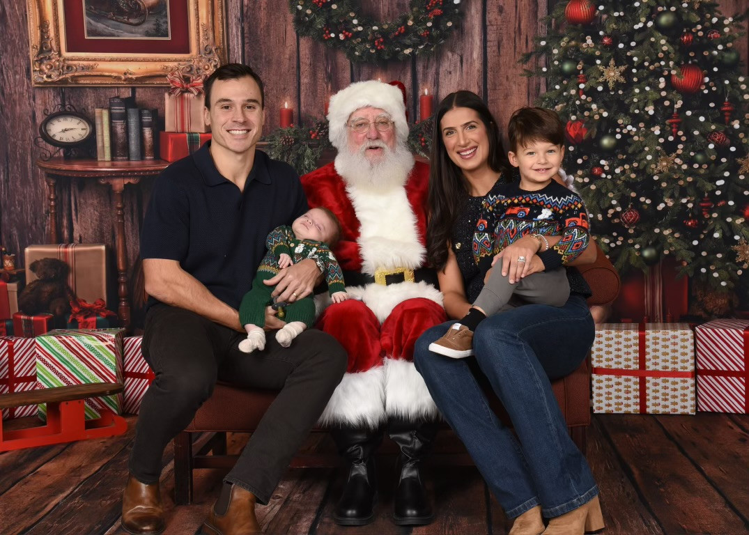 Family Santa pictures✨🎄

christmas card, christmas card pictures, toddler fashion, old navy toddler sweater, sweater for toddler, toddler books, amazon books, tweed top, tank top, family photos, Grace White, A Southern Drawl 

 #LTKHoliday #LTKKids #LTKFamily