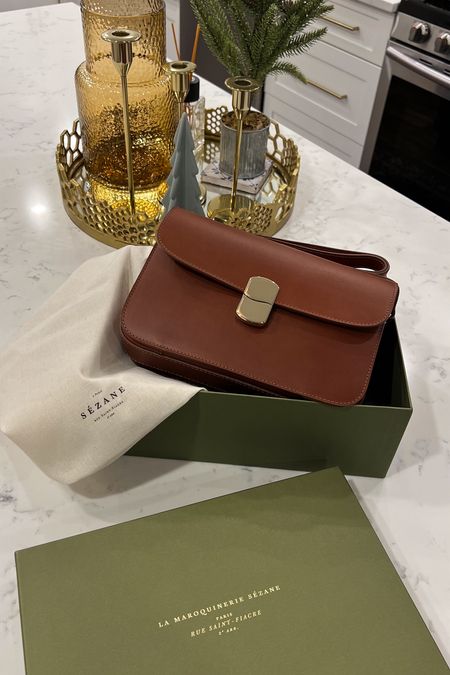 Sezane Milo Classic Bag / Leather Bag / French Style / Parisian Style 

#LTKitbag #LTKstyletip