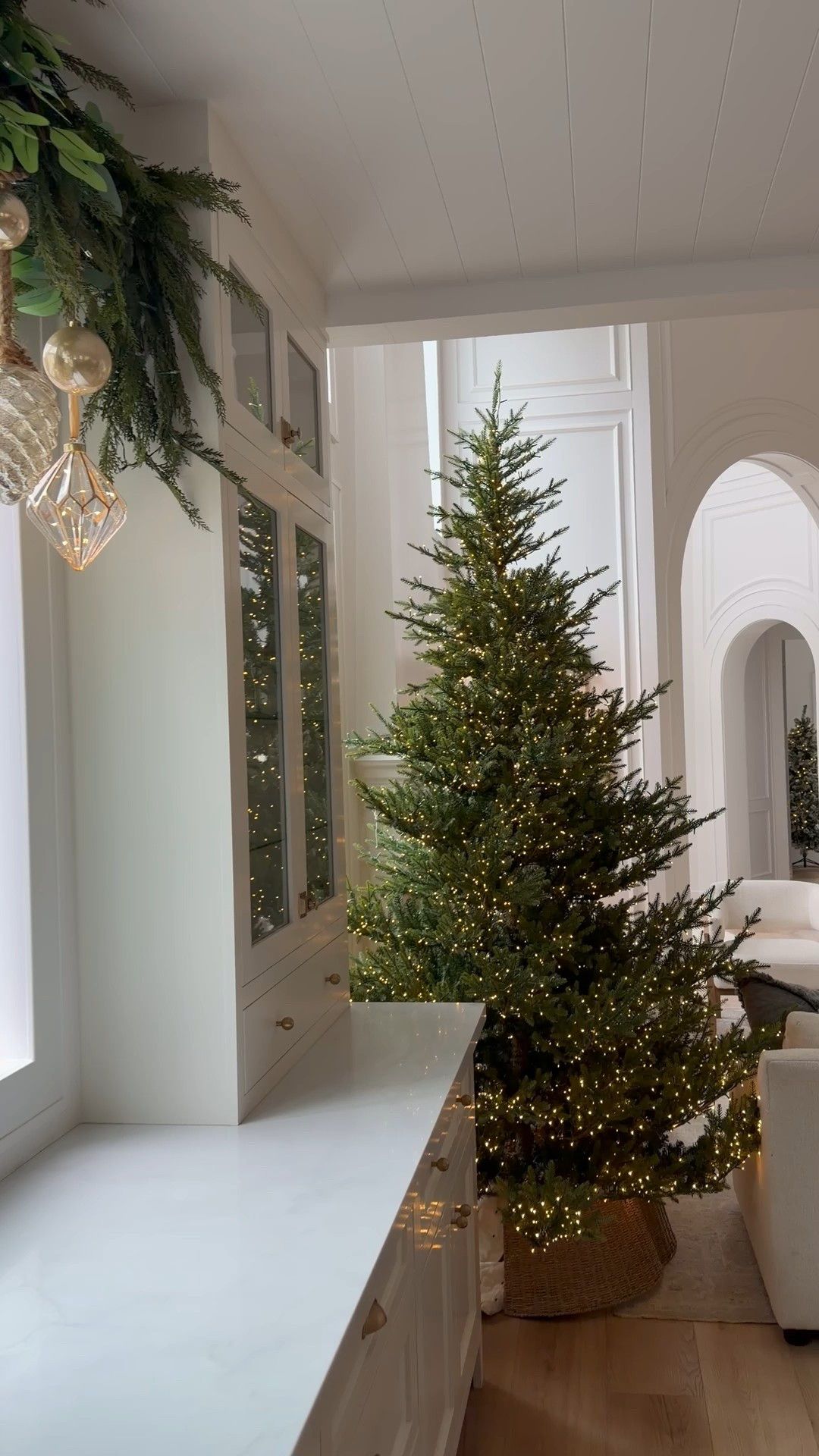 This and no plans this weekend but a storm rolling in…My chandelier though, that other garland can't arrive quick enough lol 

#LTKHoliday #LTKSeasonal #LTKSaleAlert