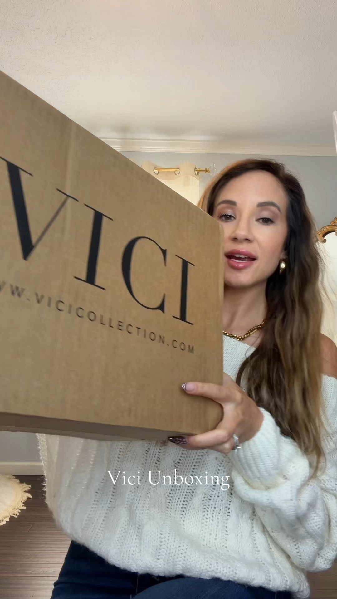 Vici Holiday Unboxing 

#LTKCyberWeek #LTKSeasonal #LTKHoliday