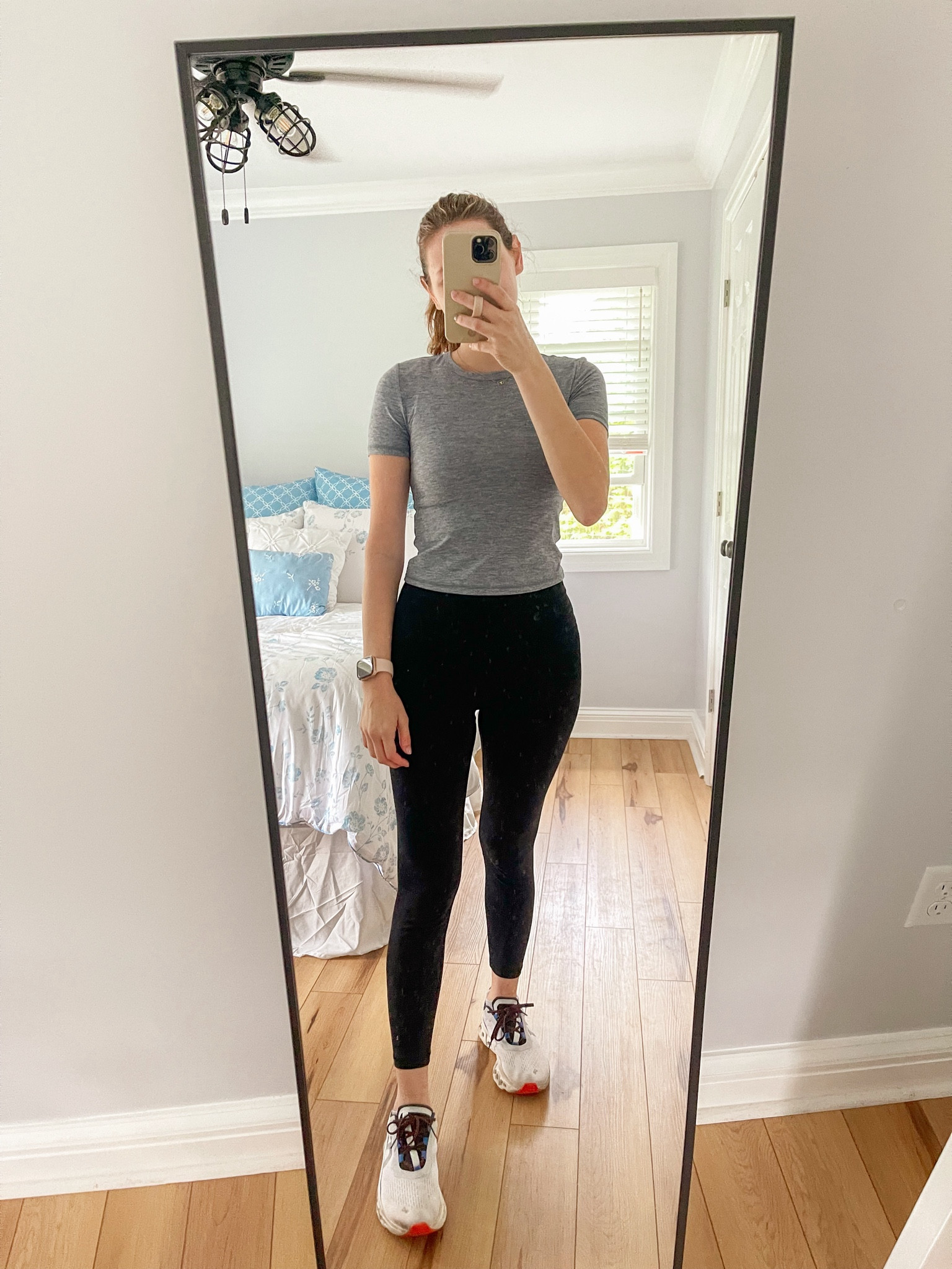 Gym outfit


gym outfit, workout outfit, aerie leggings, in cloud shoes, on cloud monsters, abercrombie leggings, comfy outfit

#LTKfitness #LTKfindsunder100 #LTKtravel