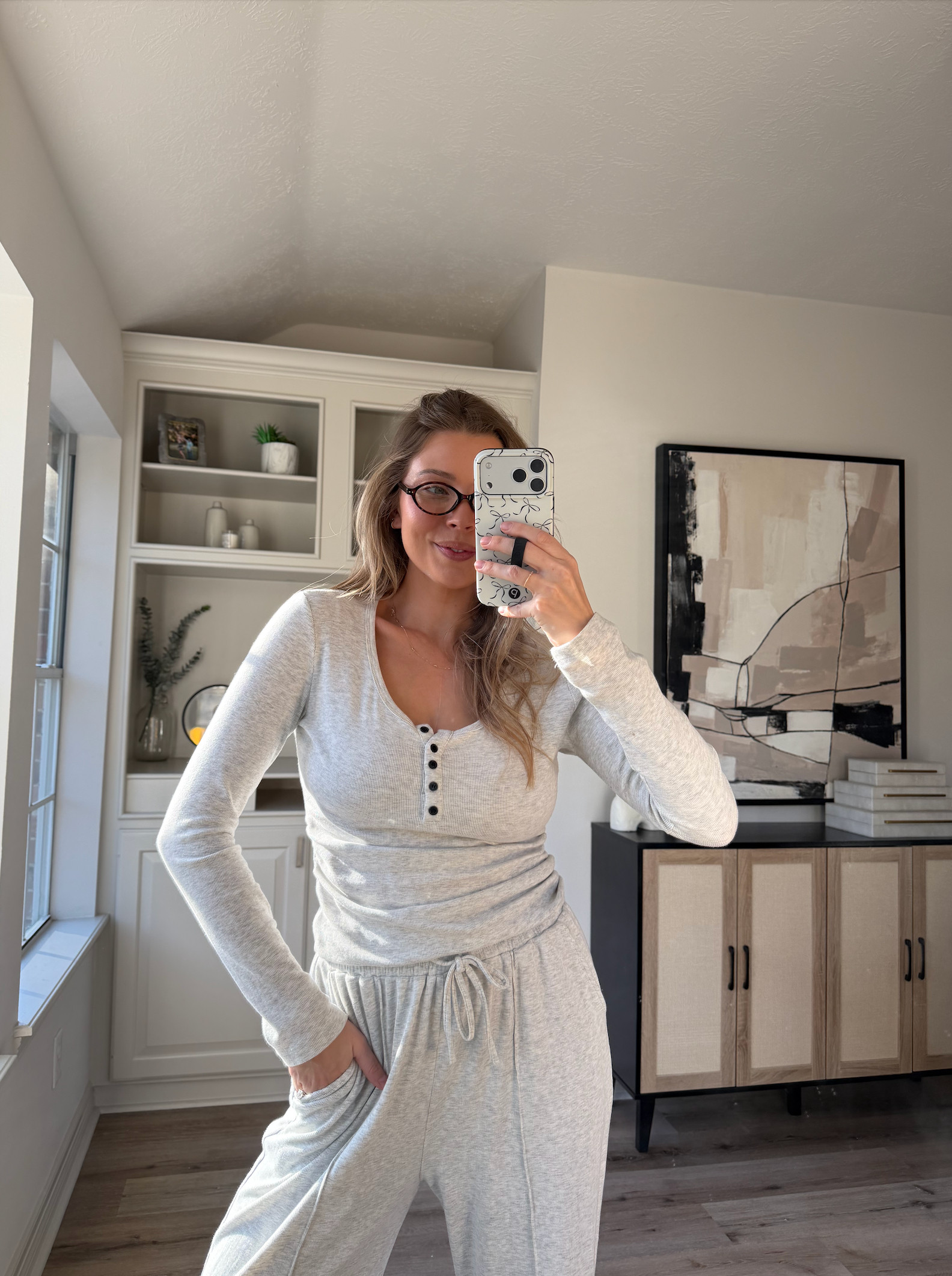 Cozy nursing friendly lounge set! Size M. Would be perfect with a bump too! 

 #LTKootd #LTKmomlife