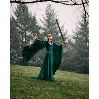 Green Velvet Elven Dress - Medieval Ren Fair Costume | Etsy (US)