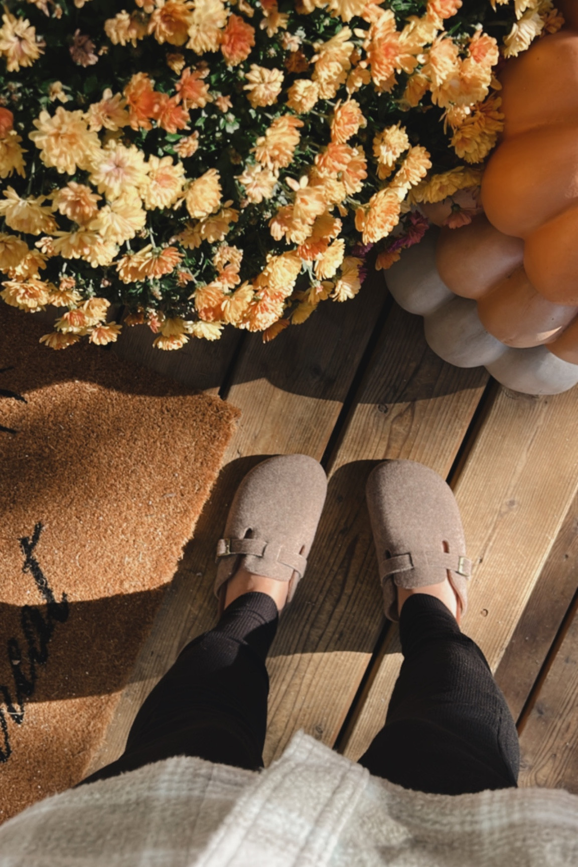 Reppin’ these Gap clogs all season long! Pro tip: if you had small feet like myself, don’t forget to check out the kids section when you shop!  I’m a size 6 women’s and ordered the 3/4 in kids - they fit great! 😉


Clog, fall shoes, shoes, cozy outfits, fall outfit, fall wardrobe, affordable finds, petite, berkinstock dupe

#LTKfindsunder50 #LTKshoecrush #LTKSeasonal