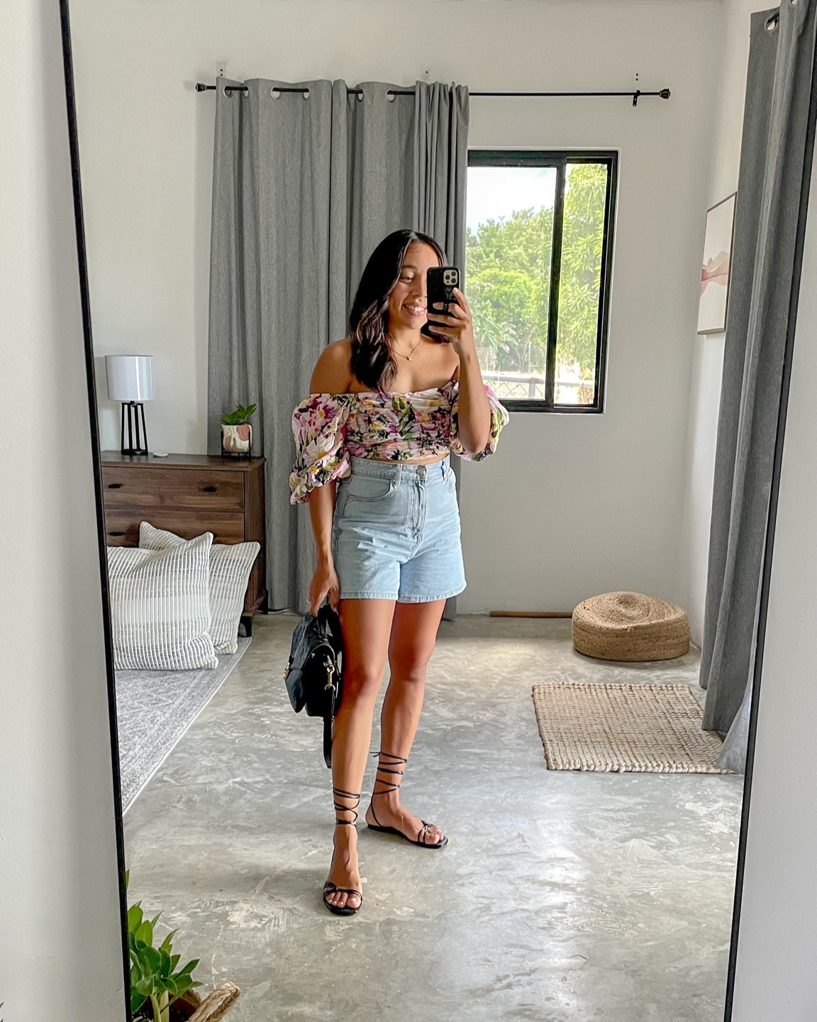 I told you this was a good transition top, I’ve wore it with jeans in spring and now pairing it with shorts this summer. 😉 

#LTKstyletip #LTKunder50 #LTKSeasonal