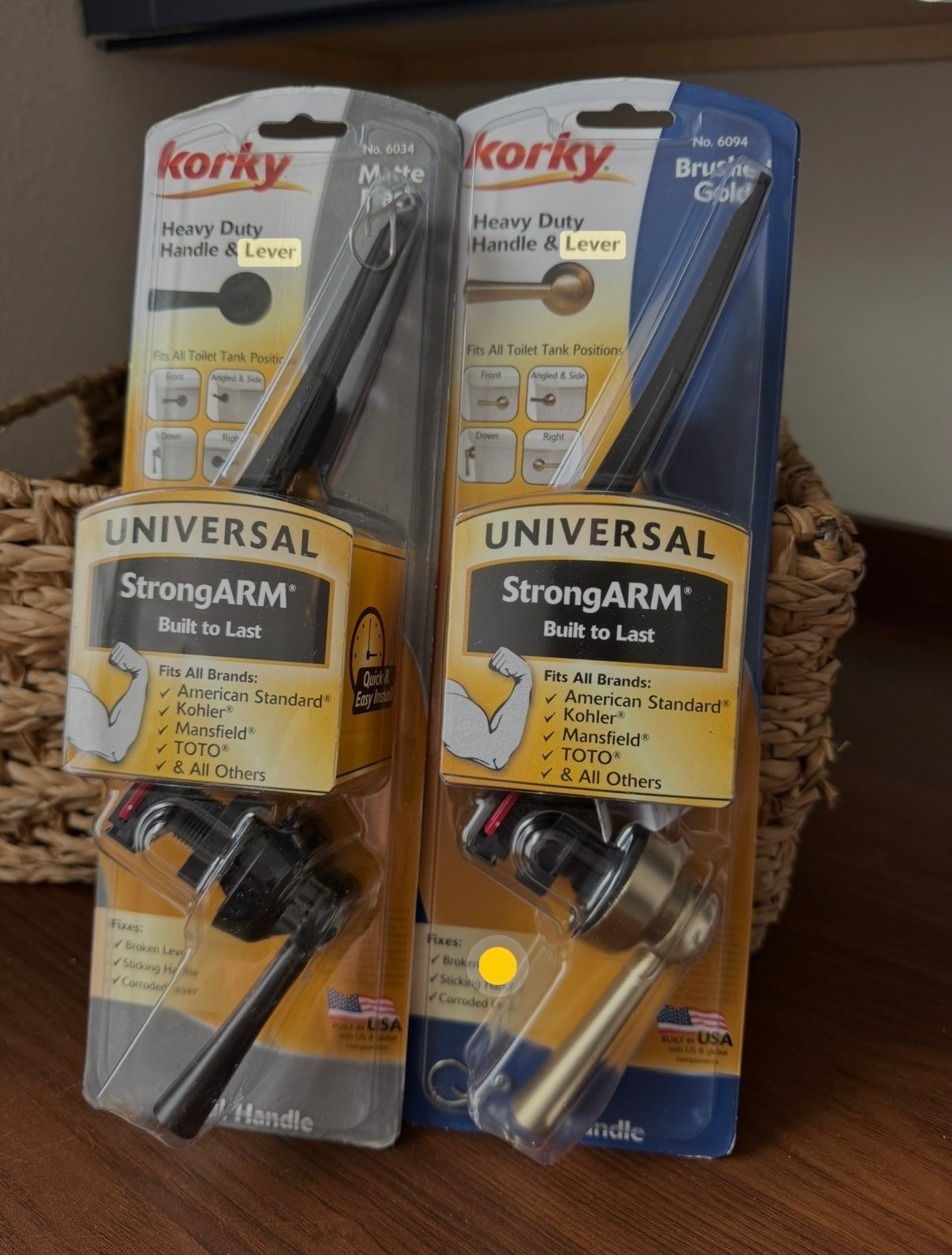 People are always surprised when I say this… but yes, you can change your toilet handle 

Small upgrade, big impact. I linked them here 👇