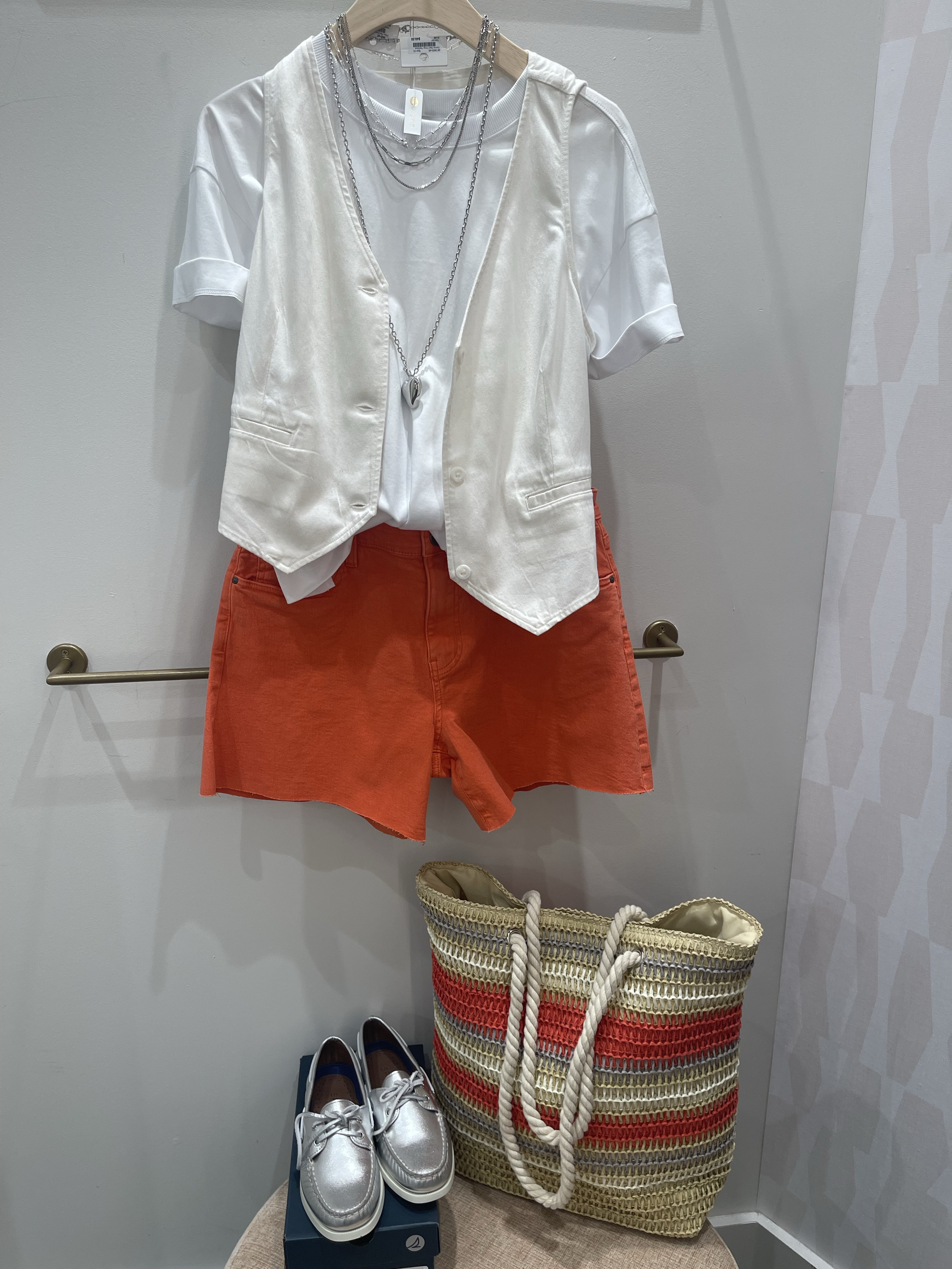 🔥 Final Hours Alert! 🔥 Today (7/7) is the last day to score major deals during the EVEREVE Fourth of July Sale - and I found some must-have sale finds you don’t want to miss!

Think summer staples, chic layers, and effortless outfits all at unbeatable prices 🛍️✨

EVEREVE sale, Fourth of July, July 4th, sale alert, EVEREVE style, summer fashion deals, style finds, EVEREVE outfits, shop the sale, women’s fashion sale

#LTKStyleTip #LTKSaleAlert #LTKPetite