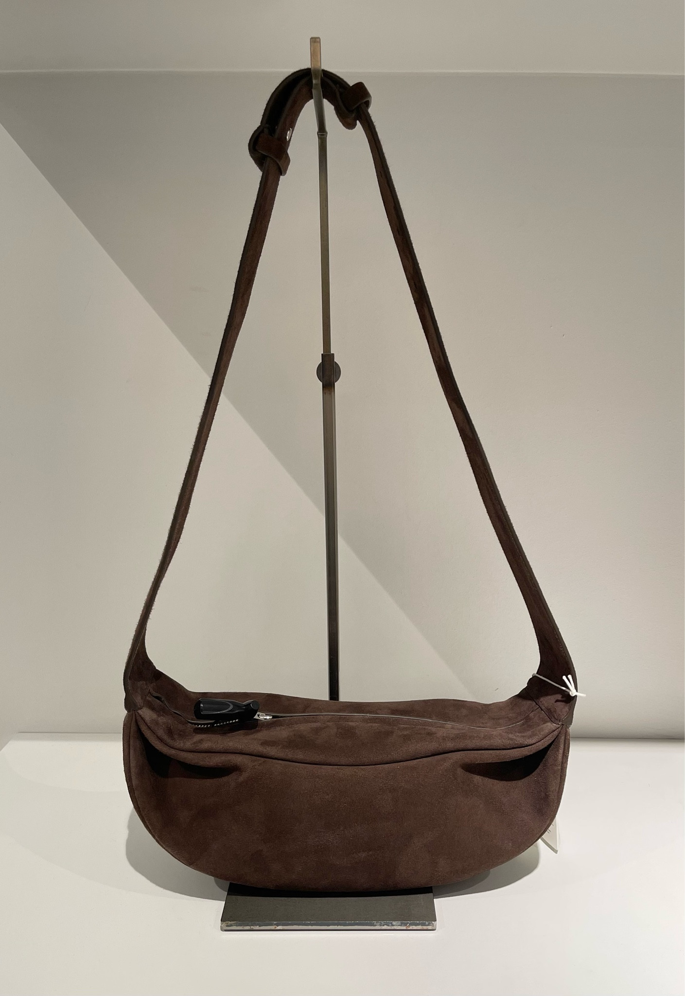 Chocolate brown suede crossbody bag 🤎

#LTKautumn #LTKbag #LTKeurope