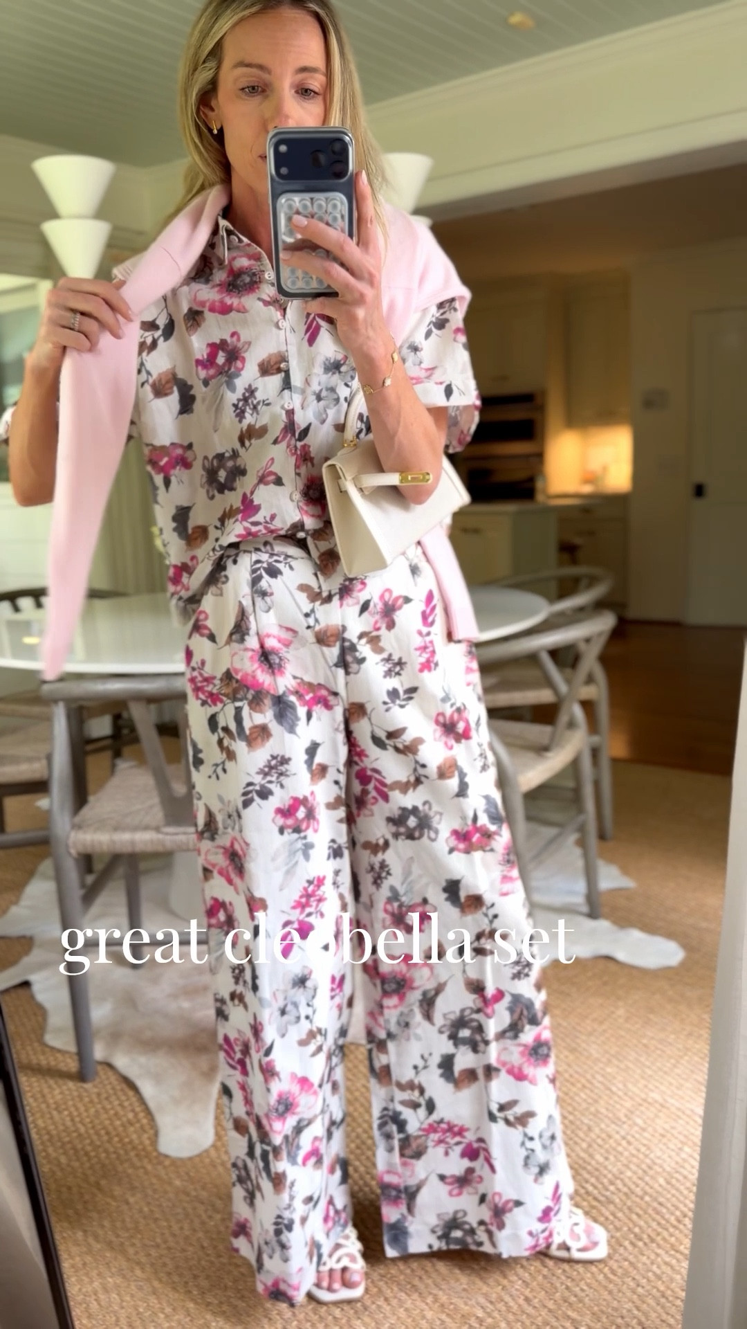 In a small but want XS! Size down one! Gorg 