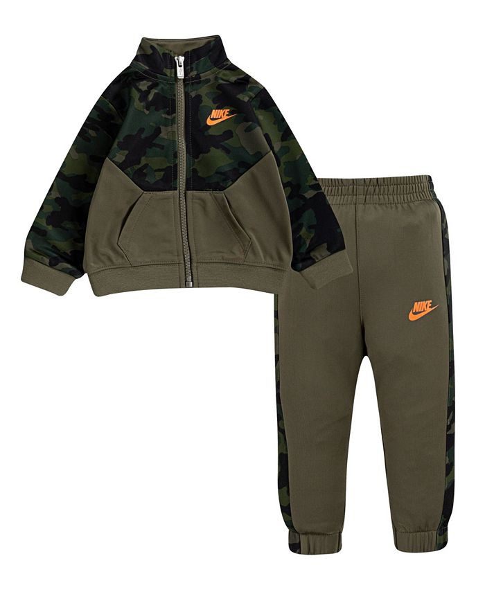 Nike Baby Boys Light Grey Camo Set & Reviews - Sets & Outfits - Kids - Macy's | Macys (US)
