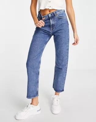 & Other Stories Favourite organic cotton blend straight leg mid rise cropped jeans in vikas blue | ASOS (Global)
