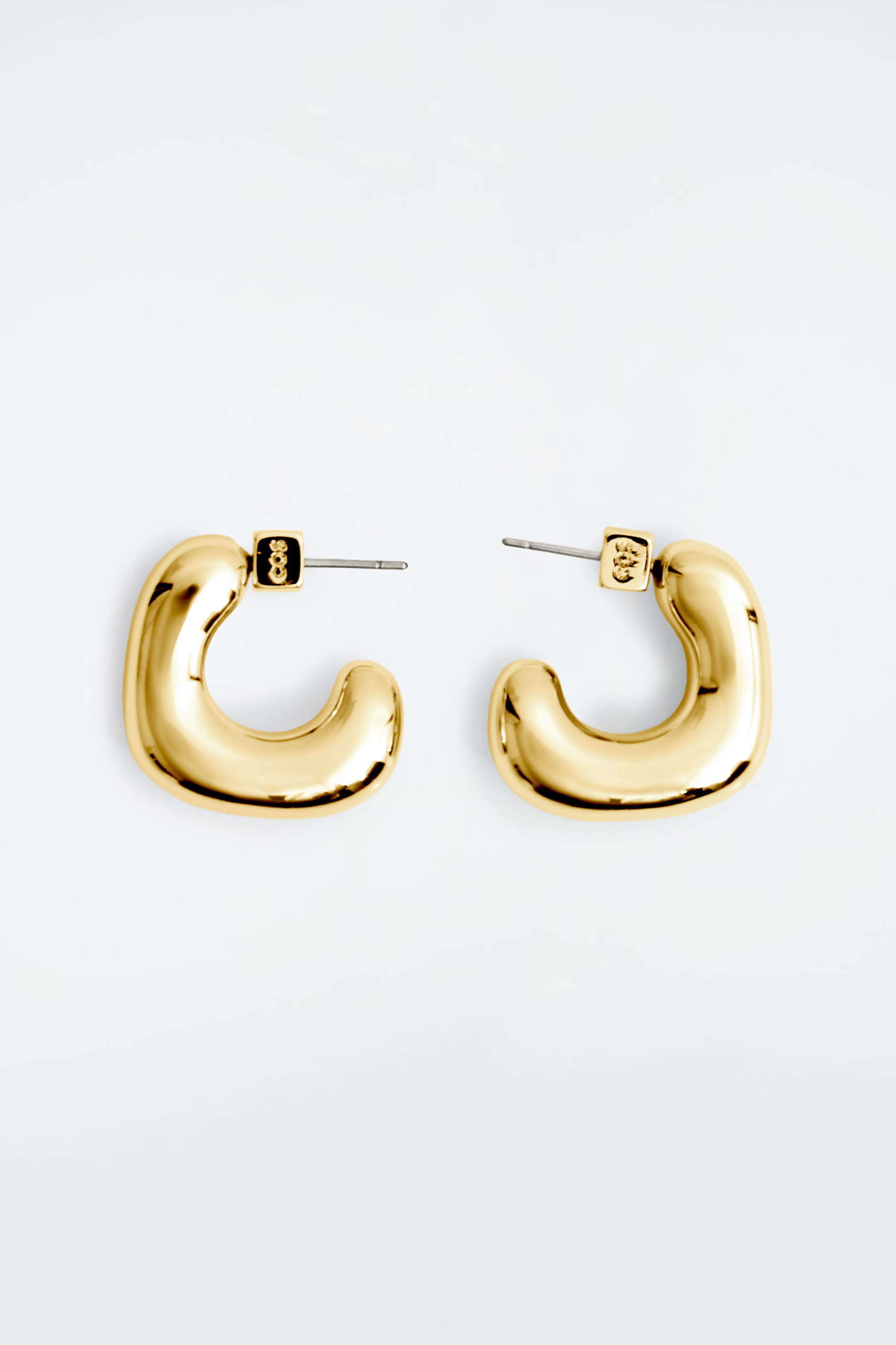MINI CHUNKY SQUARED HOOP EARRINGS - GOLD | COS (EU)