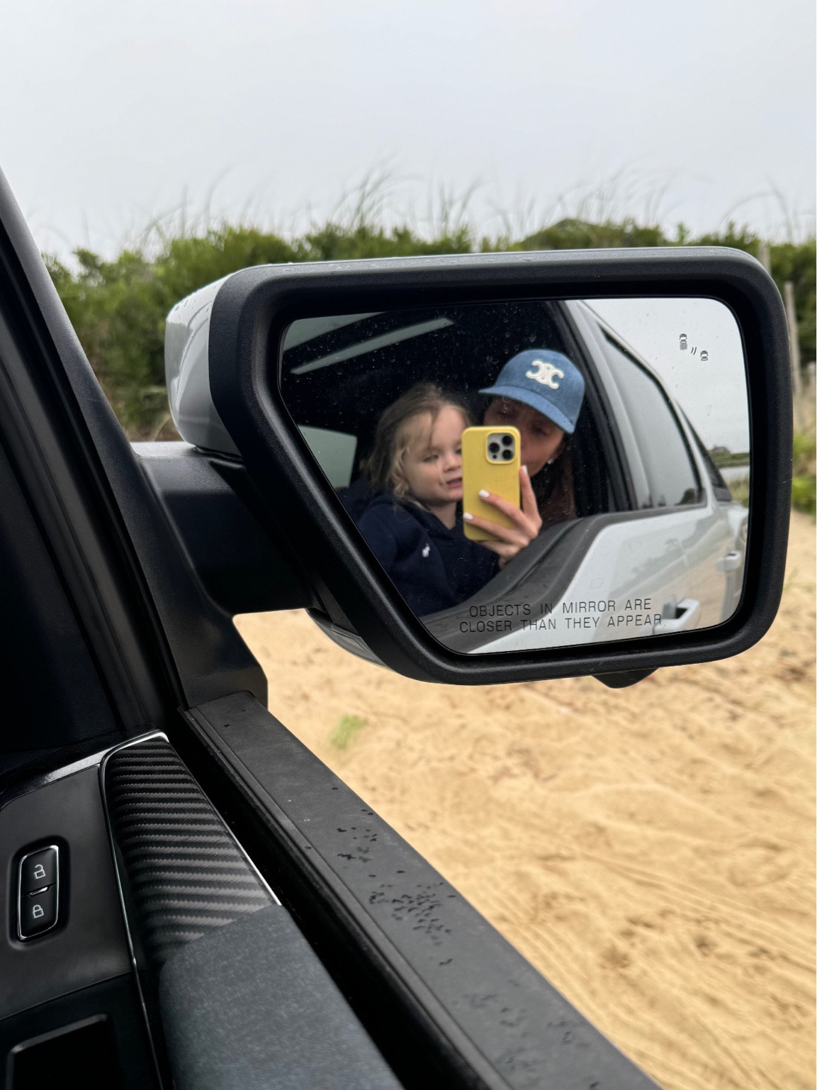 Today’s looks 💛