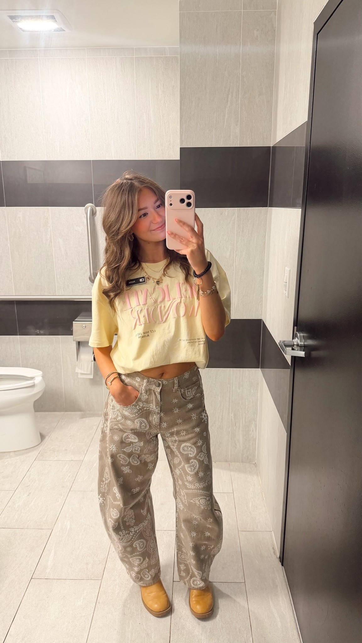 obsessed with these jeans and t-shirt combo 💛

#LTKootd #LTKgrwm #LTKSeasonal