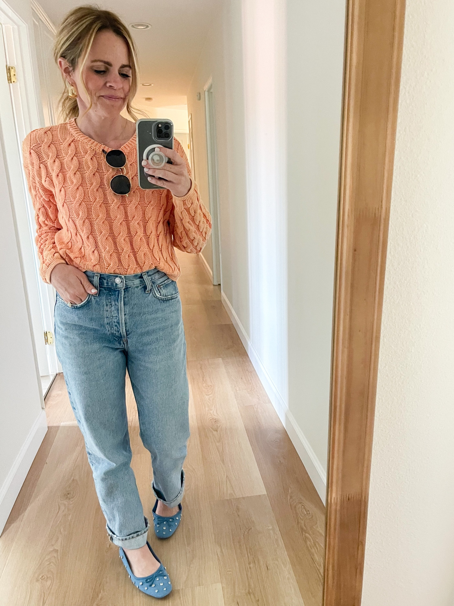 Love this look! Love this Aerie sweater! 

Wearing an XS in the sweater 

Sized down in the denim. Wearing a 24 

#LTKstyletip #LTKSeasonal #LTKover40