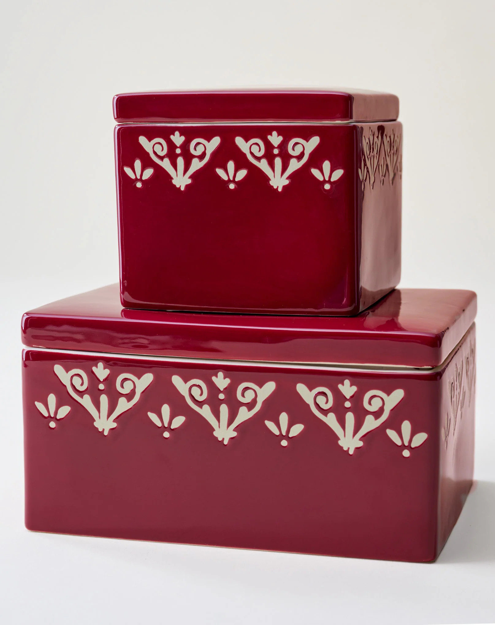 Heirloom Noel Ceramic Canister | Magnolia
