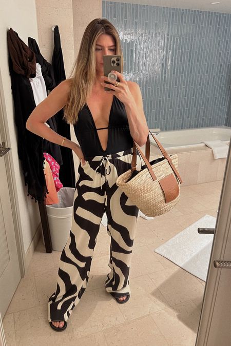 vacay vibin — these resort pants (part of set) were just the right purchase 

#LTKtravel #LTKitbag #LTKstyletip