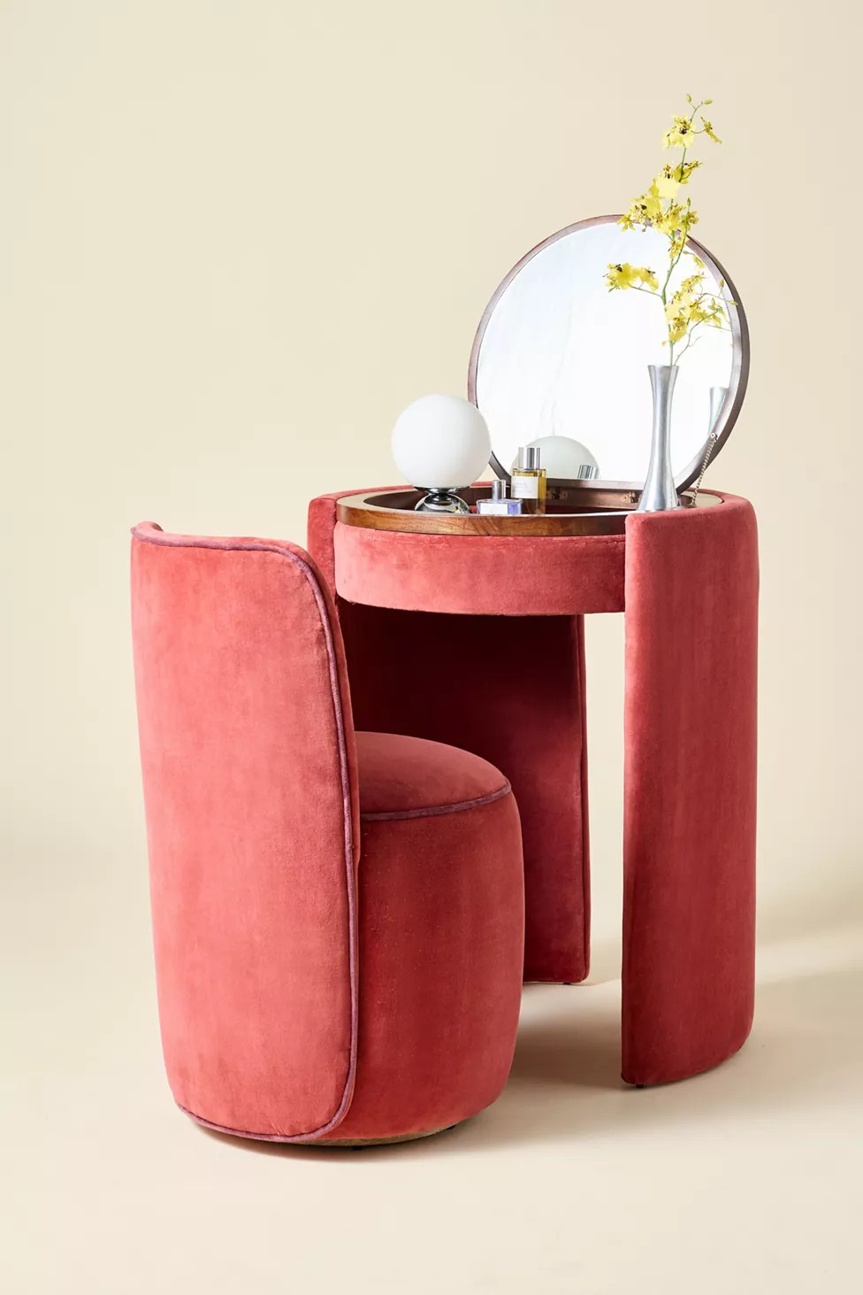 Jane Mirror Vanity & Stool Set | Urban Outfitters (US and RoW)