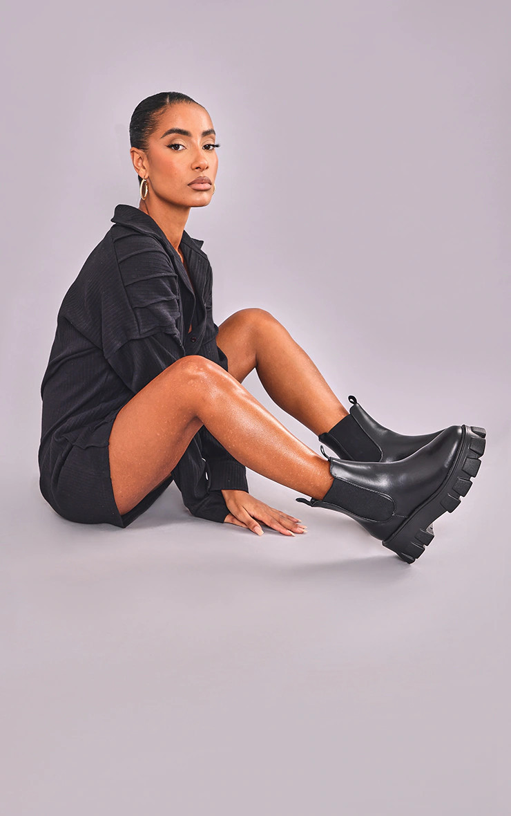 Black Chunky Extreme Cleated Chelsea Ankle Boots | PrettyLittleThing US