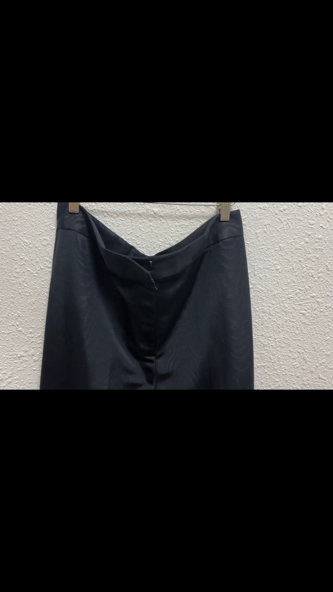 I am already regretting not buying these pants! Hopefully they still have my size when they go on sale because I feel like I would get so much use out of these throughout the year, even though this is technically a holiday collection. They did run pretty small, which happens on occasion with this brand. Recently, I’ve been wearing a US 14 most often in pants and with these I would have to size up to the 16. They’re great quality though and the cut is really cool.

#LTKHoliday #LTKSeasonal #LTKMidsize