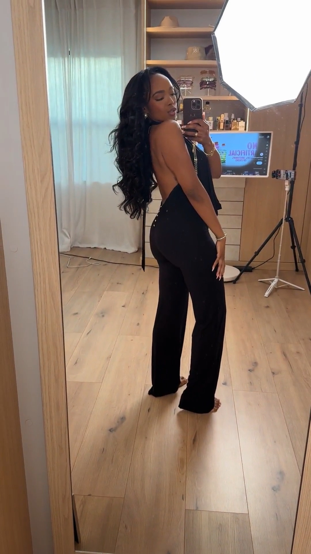 Hi Babes! 🖤✨

The Nordstrom Anniversary Sale is full of elevated staples, and this all-black jumpsuit is one of those timeless pieces you'll reach for over and over. It's sleek, flattering, and so easy to dress up with heels or keep minimal with simple accessories.

Fit Details:
• True to size
• One-piece jumpsuit
• Flattering draped neckline
• Stretchy, comfortable fit
• Wide-leg silhouette

Where to wear:
• Date night
• Work events
• Dinner with the girls
• Cocktail parties
• Holiday gatherings

If you're shopping the Nordstrom Anniversary Sale, this is one of those forever pieces that's worth grabbing before it sells out!

Everything is linked below!

xx, Kira | IG: KirasFashionFinds

Measurements:
Kira: 5'4" | Size Small | 140 lbs