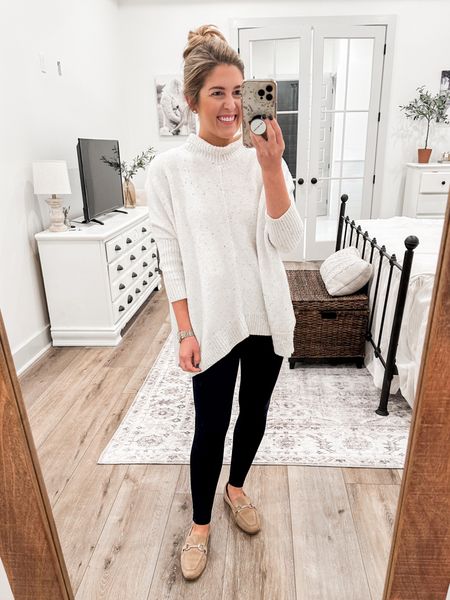 Comfy Friday work outfit🍂
Sweater- linked similar
Ponte leggings (it’s hard to tell but they are navy blue)- XSP (tts)
Loafers- 5.5 (order 1/2 size down)


#LTKworkwear #LTKsalealert #LTKSeasonal