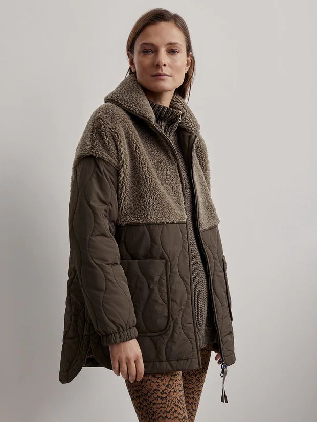 Derry Quilt Sherpa Jacket2 ReviewsOversized for statement warmth, this jacket is an elegant combi... | Varley USA