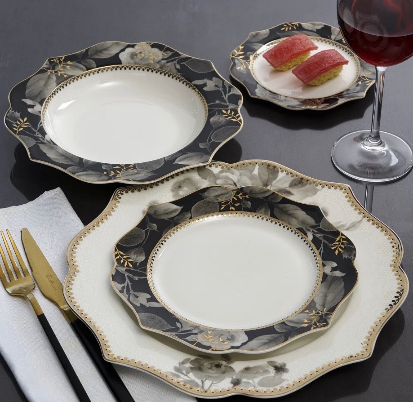 China dinnerware set @Wayfair

#LTKSaleAlert #LTKHome #LTKfoodie