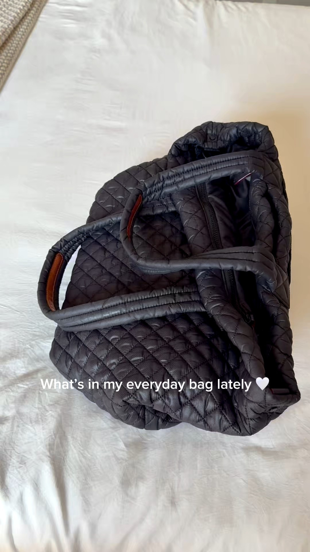 What’s in my everyday bag lately 🤍
Keeping it simple with just the essentials I actually use on repeat.
Linked what I could + similar finds for the rest

#LTKBeauty #LTKgrwm #LTKselfcare