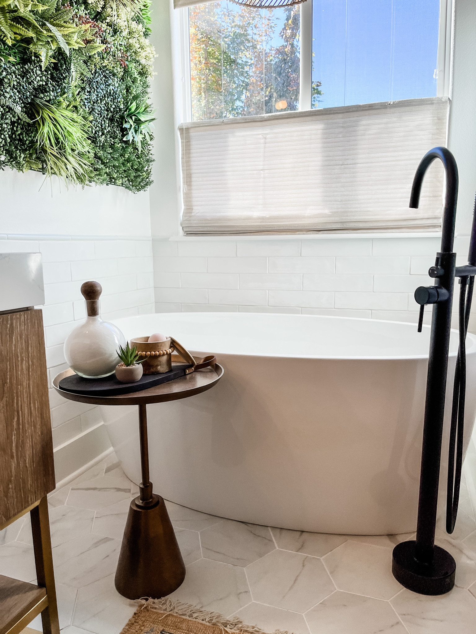 This project goes beyond a mere renovation, aiming to revive this home to create a cozy and tranquil retreat.

#LTKhome