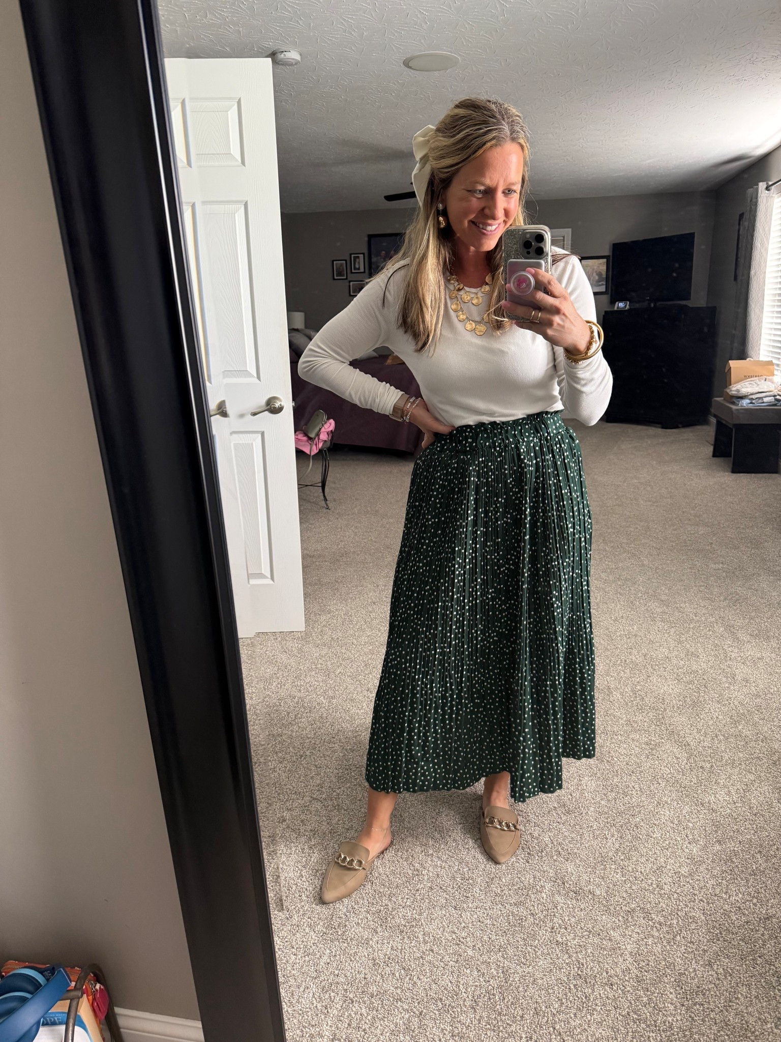 The skirt every teacher or working gal needs 🙌🏻

#LTKdayinmylife #LTKootd #LTKWorkwear