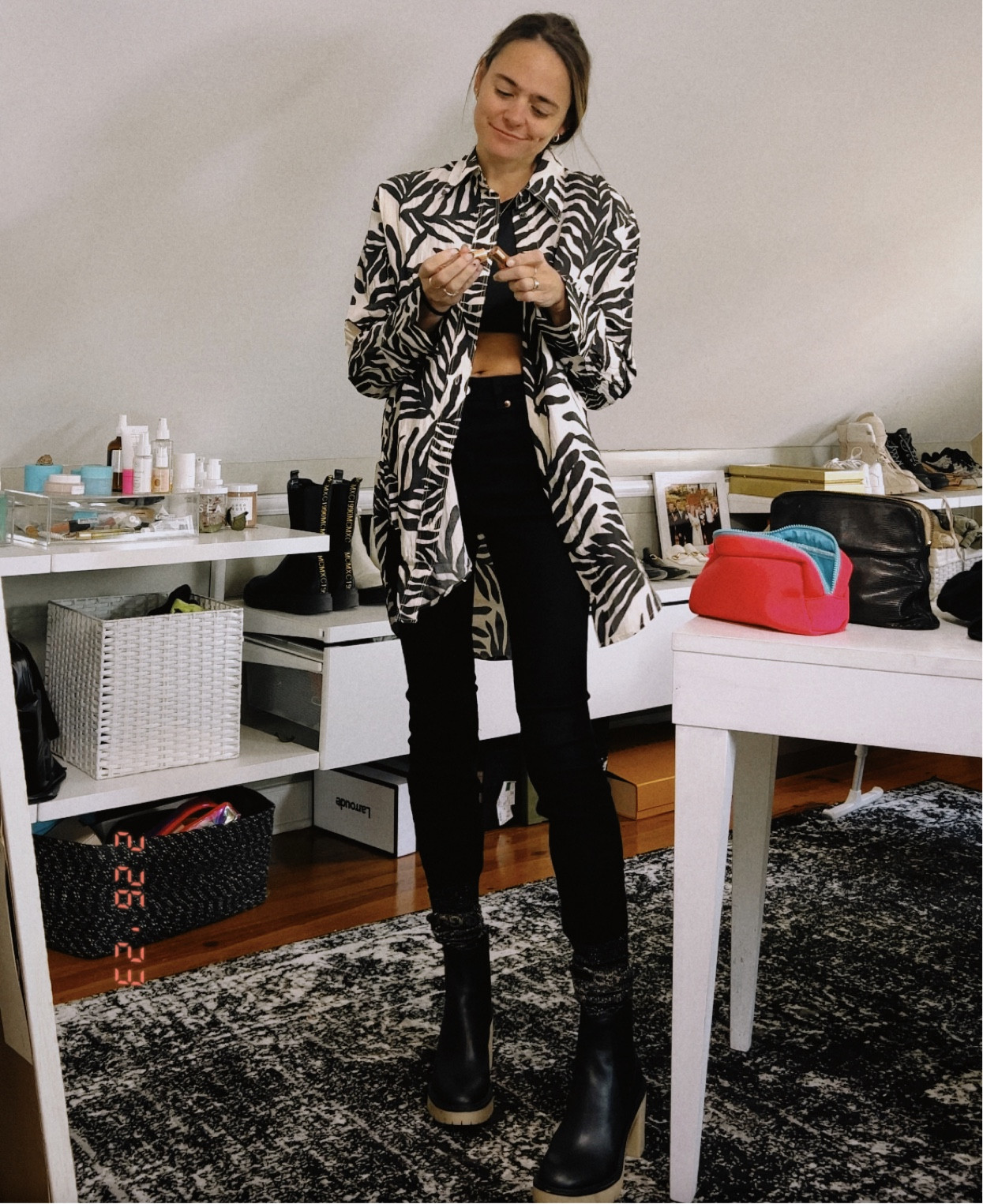 Causal date night look. Date night outfit, affordable fashion. Cheap skinny jeans, H&M denim. Affordable style. Mom style, nursing friendly. Rebecca Piersol style. 

#LTKFind #LTKunder50 #LTKstyletip