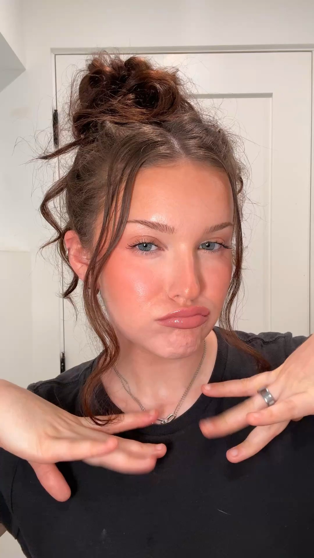 glowy, bronzy, stay all day makeup 🌟☀️🌅

#LTKBeauty #LTKgrwm