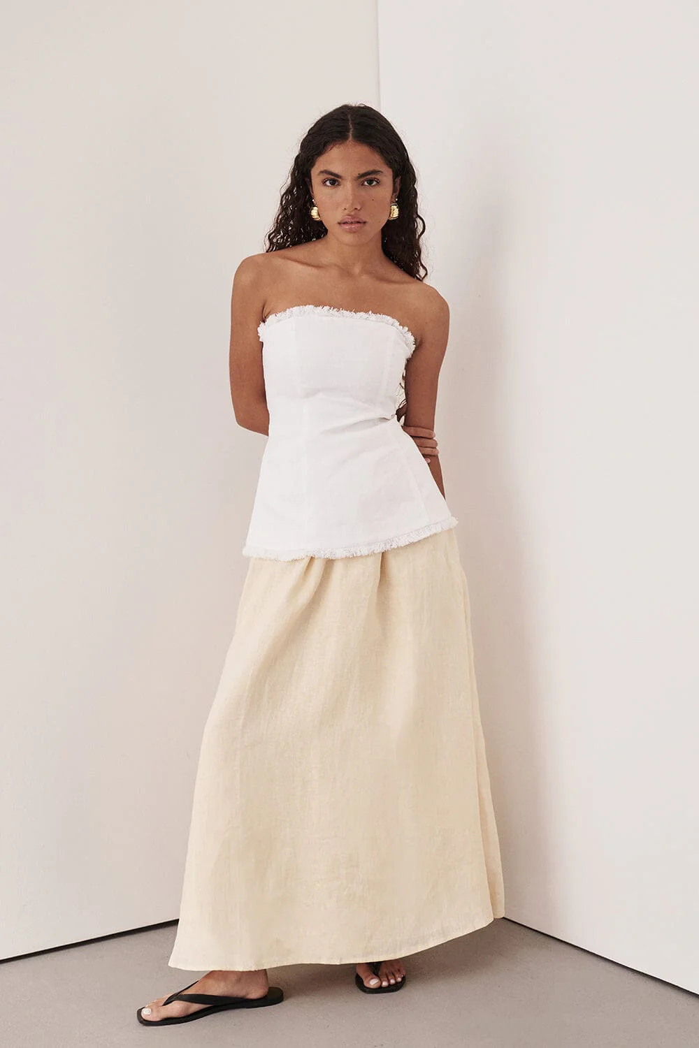 ZAHARA WHITE LINEN STRAPLESS TOP | DISSH