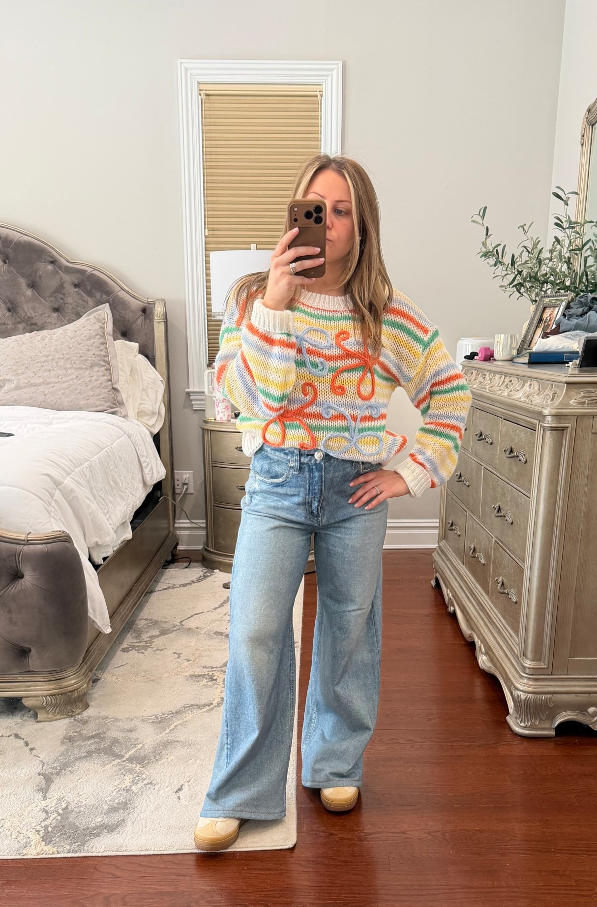 #ootd @vici sweater & viral @ragandbone sweatpants jeans 

#LTKootd #LTKmomlife #LTKSaleAlert