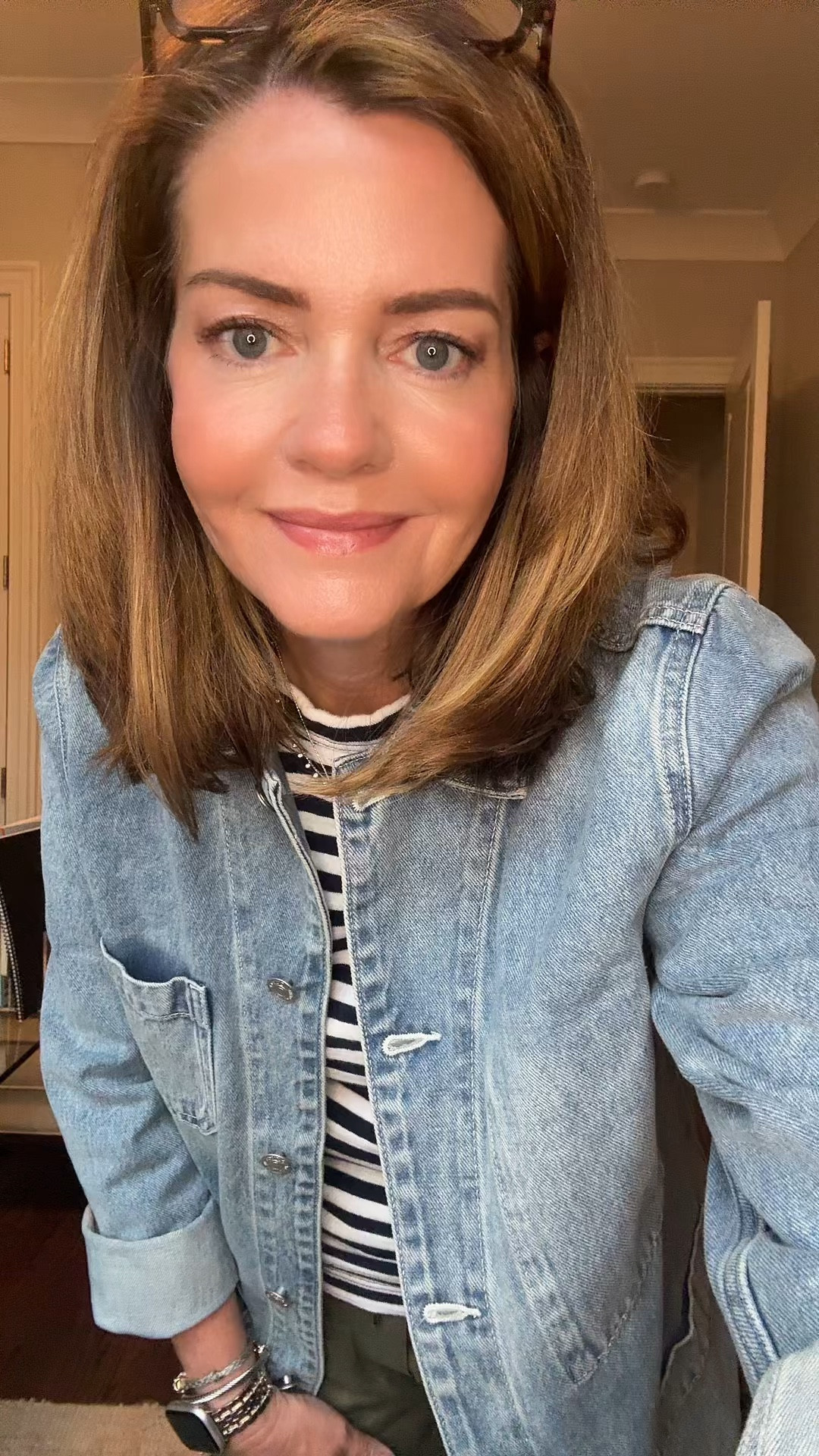 If you’re anything like me, you probably fall into a little bit of a travel packing rut. Same backpack. Same leggings. Same old denim jacket. Next time you pack, try some of these easy swaps:
A crossbody instead of a backpack. 
Linen pants instead of leggings. 
A modern denim utility jacket instead of the classic jean jacket. 
Same comfort and utility - just a little more updated. 

@Quince #quincepartner