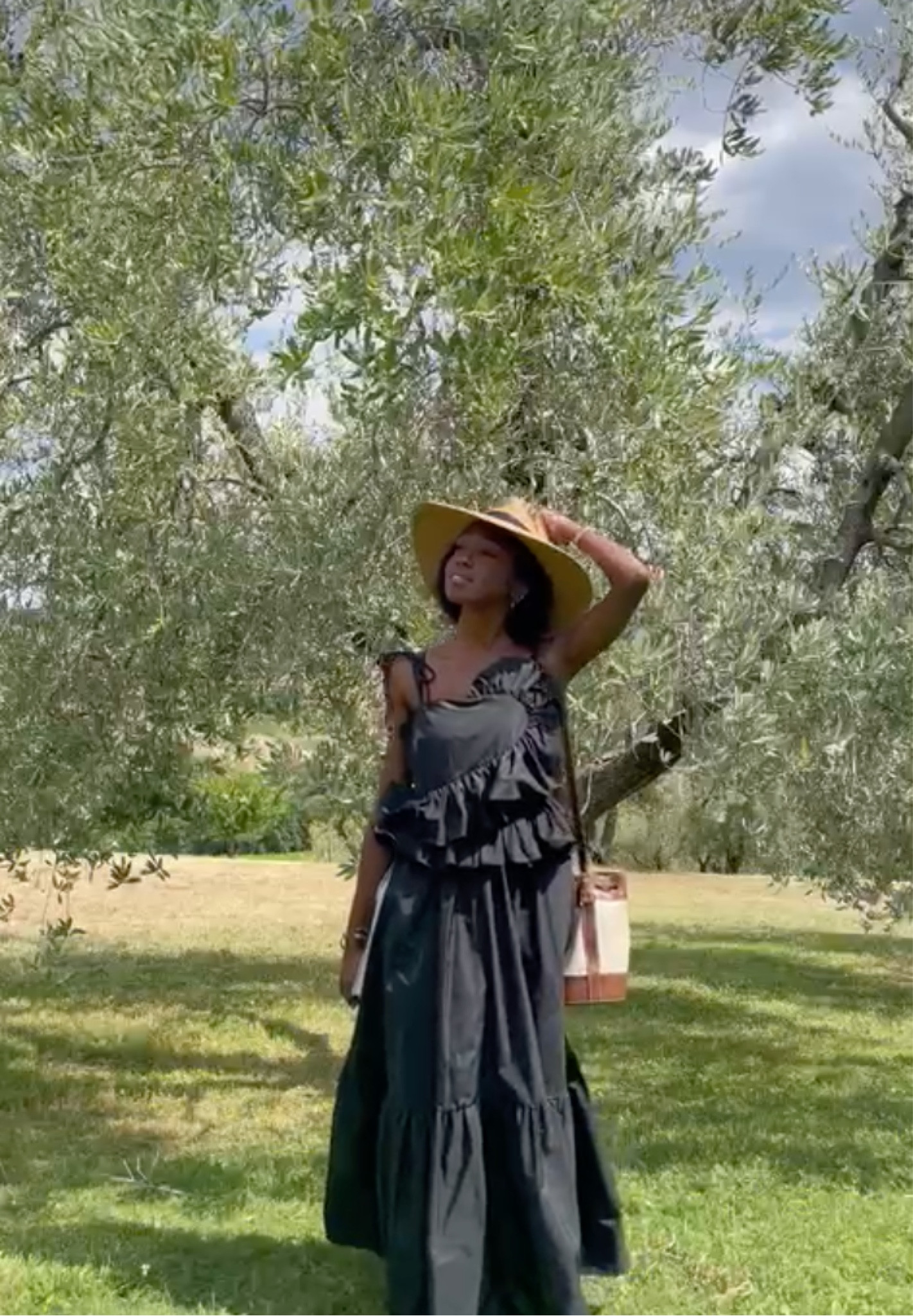 #StyleEditSaturday: Exploring Umbria, Italy Edition 👒☀️🌾🇮🇹

Follow @nneya on Instagram for more travel style inspiration! 

#LTKstyletip #LTKtravel #LTKeurope