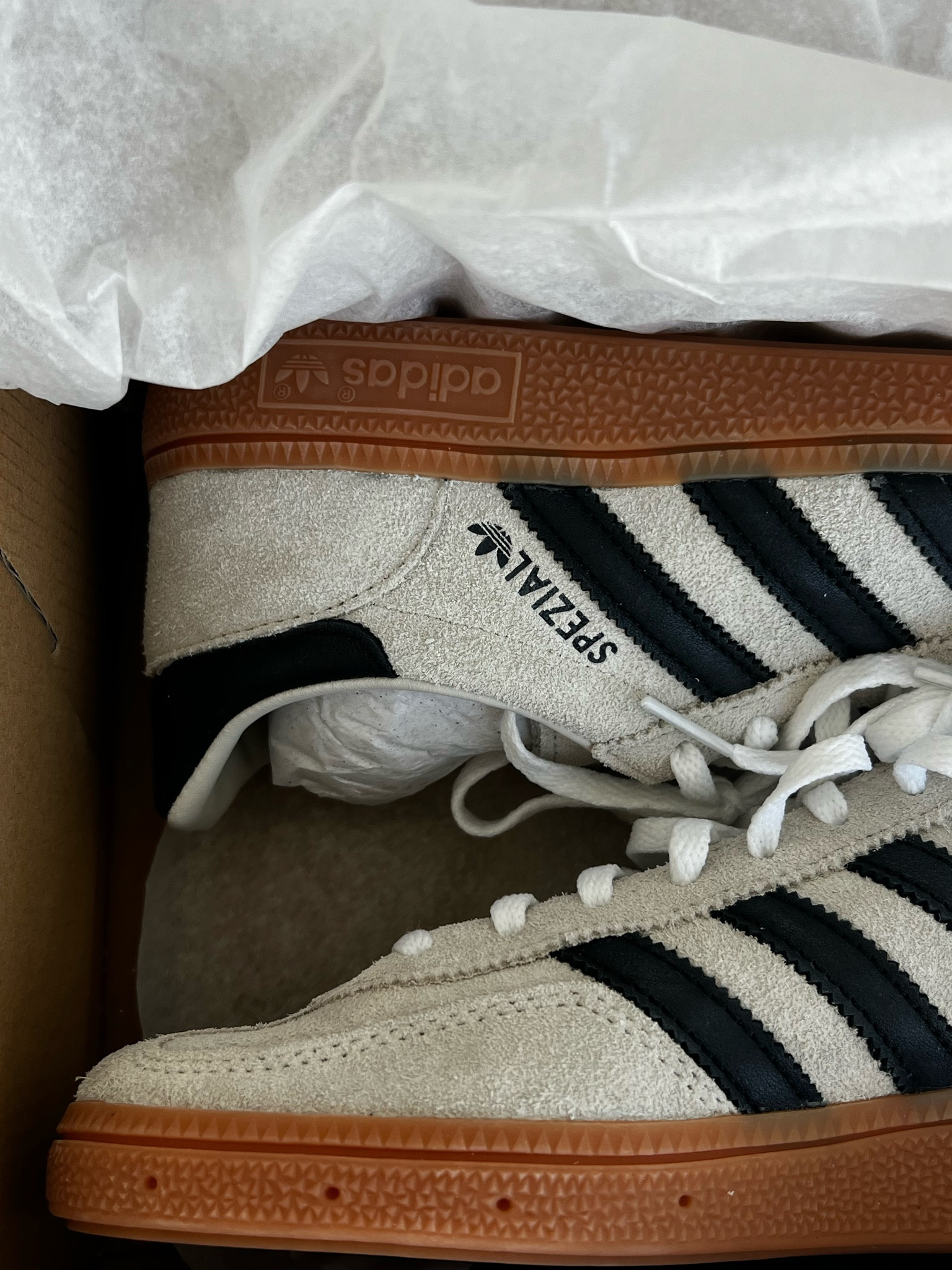 Stock Alert 🚨
Finally got my hands on a pair of these adidas, perfect autumn trainers!

#LTKshoes #LTKuk #LTKstyletip