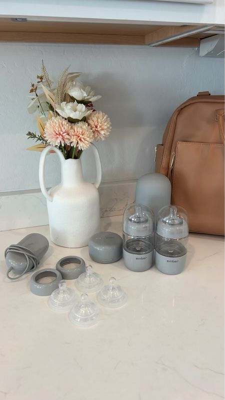 The Ember Baby Bottle System Plus is ready to go when baby girl gets here! An all in one system for keep milk cool and warming bottles. Can’t wait to use this when she arrives. 

Ember 
Baby Necessities 
Newborn Necessities
Newborn Feedings 
Bump

#LTKhome #LTKbaby #LTKfamily
