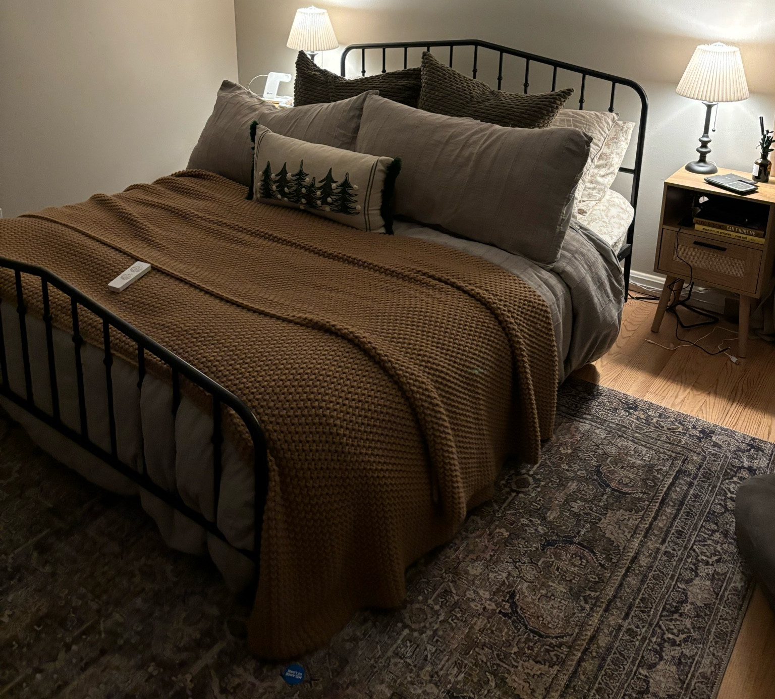 Cozy bed:) Some great finds from target and amazon here   
Home decor 
Magnolia Homes
Neutral home decor 