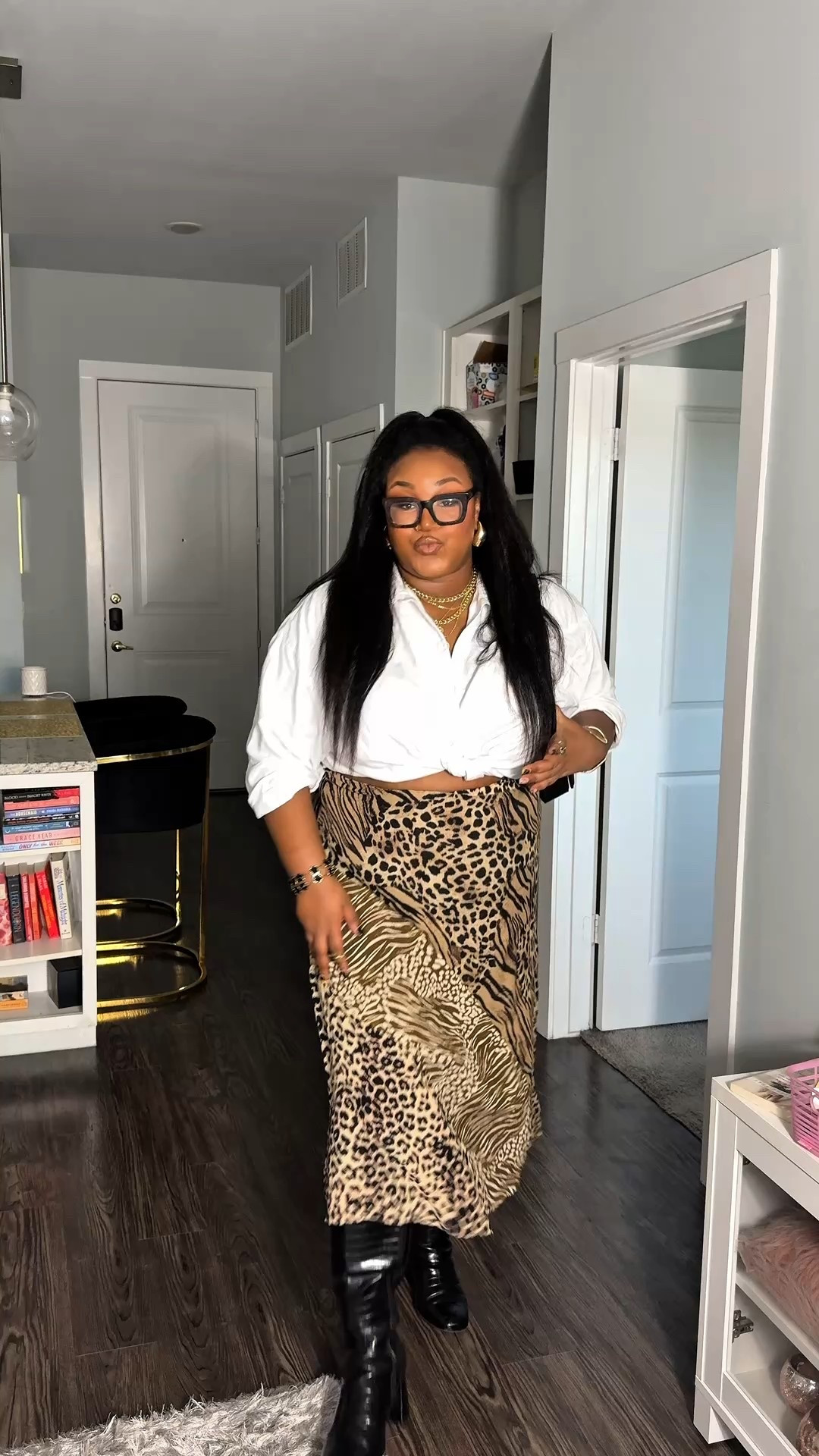 What I wore today as a girl who loves her body! I love to crop any shirt to emphasize my waist and show off my little belly. I hope this inspires plus-size girls to play with the clothes in your closet and customize items to fit you. #nuulypartner #cluubnuuly #nuuly #ootd

#LTKSeasonal #LTKStyleTip #LTKPlusSize