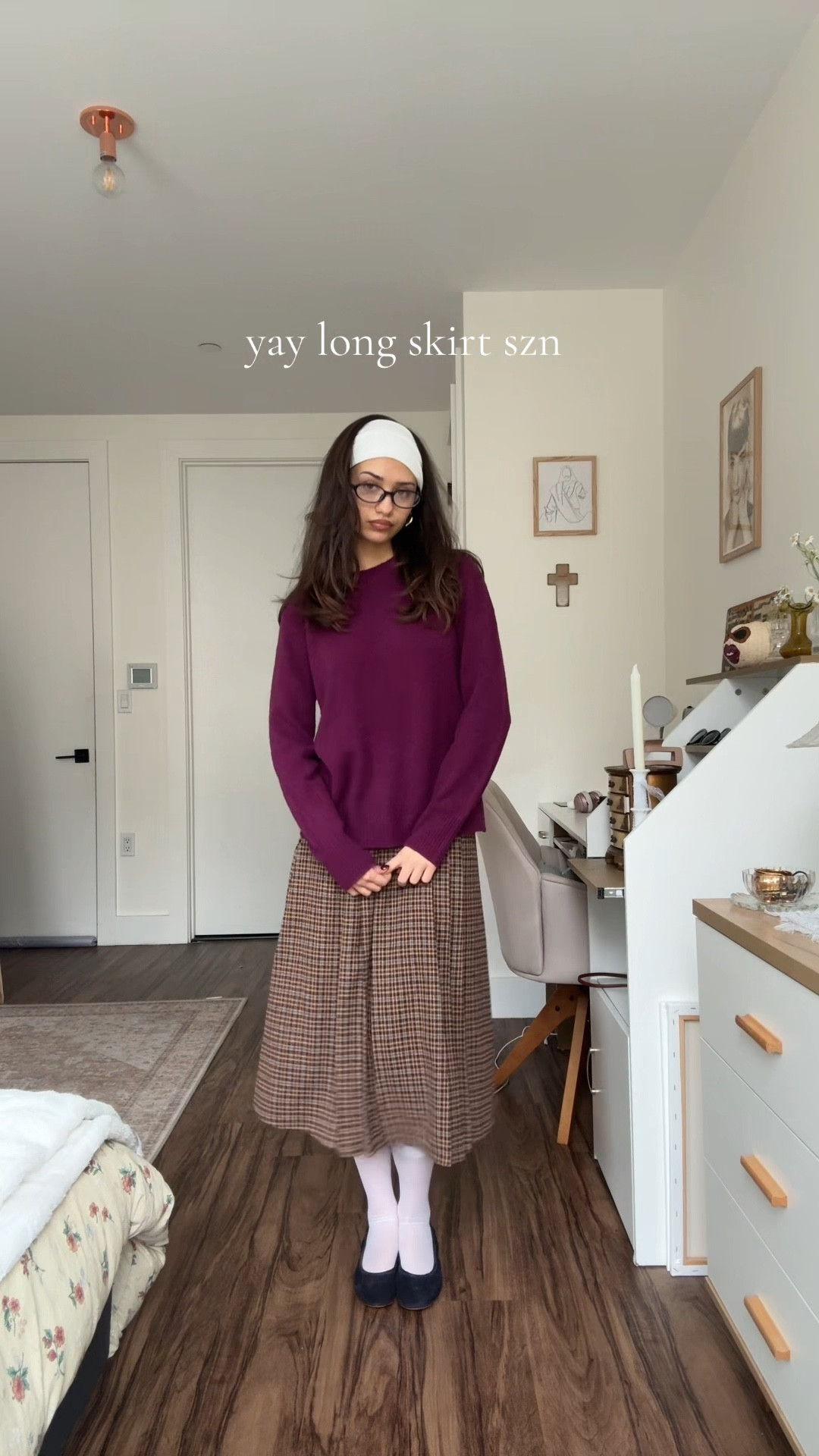 love this fit #winterootd #fallootd #plaidskirt #wideheadband #fakeovalglasses #flats #nylonsocks #ootd #academiaootd 

#LTKSeasonal #LTKStyleTip #LTKFindsUnder50