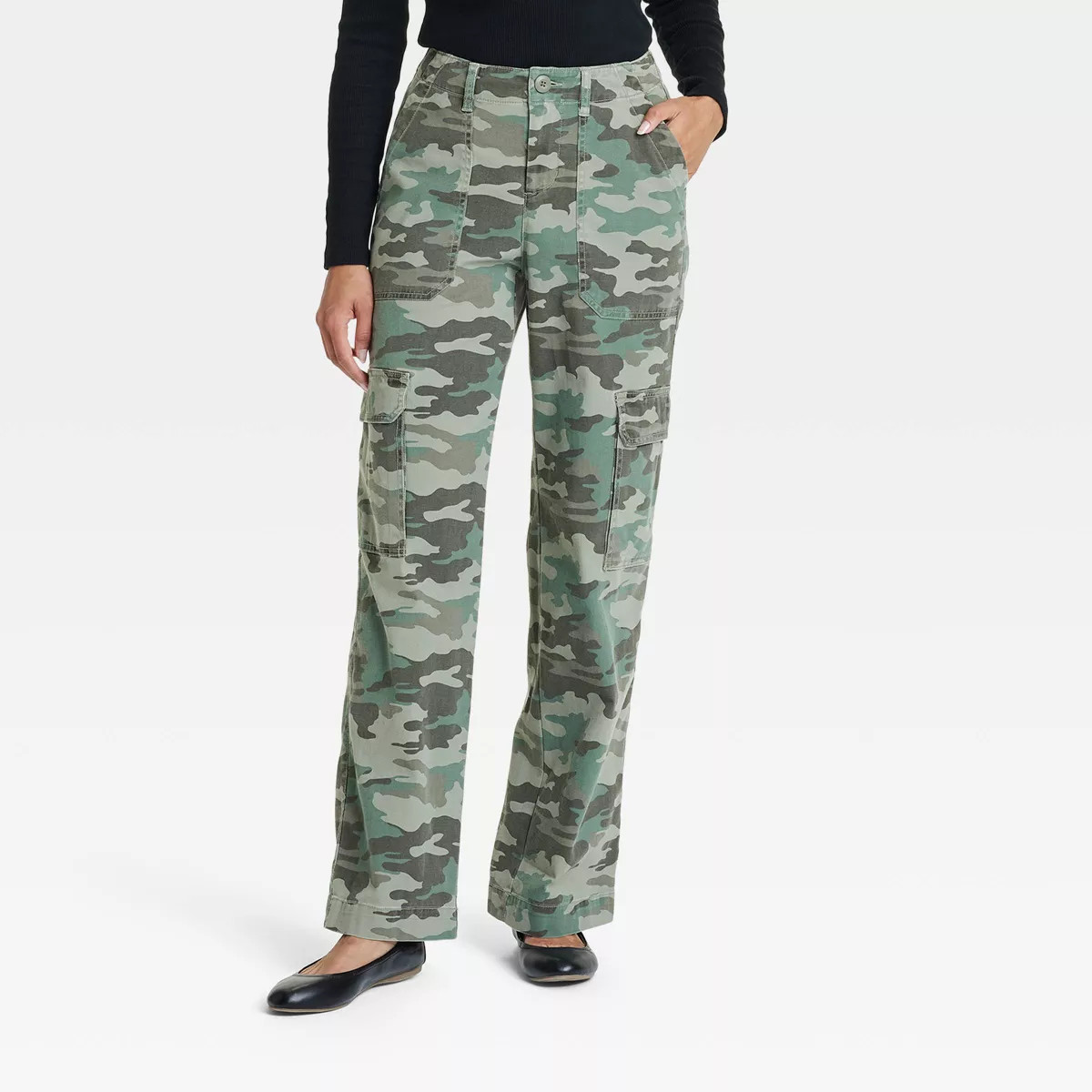 Women's Mid-Rise Utility Cargo Pants - Universal Thread™ Green Camo | Target