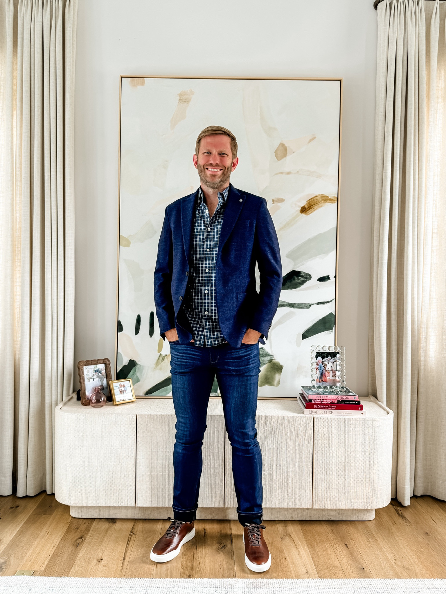 Such a great sport coat! This can be worn for so many different occasions! Wearing a 31 in the Paige jeans but he’s typically a 33, and M in the button down! 


Loverly grey, NSALE, Nordstrom, men’s finds, menswear, mens fashion 

#LTKStyleTip #LTKMens #LTKxNSale