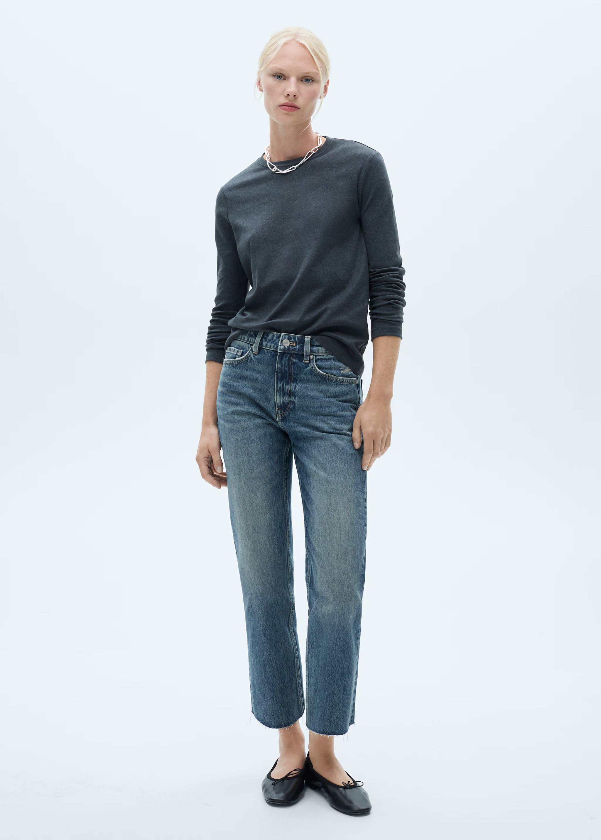 Blanca straight-fit cropped jeans - Woman | MANGO United Kingdom | MANGO (UK)